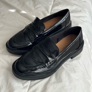 Time and Tru Leather Slip On Loafers - Size 7W